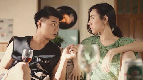 双身女友,揭秘现代都市情感纠葛的复杂关系