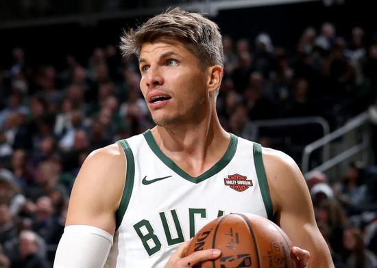 阿隆佐·博登关注谁,聚焦行业领袖与未来趋势的洞察者